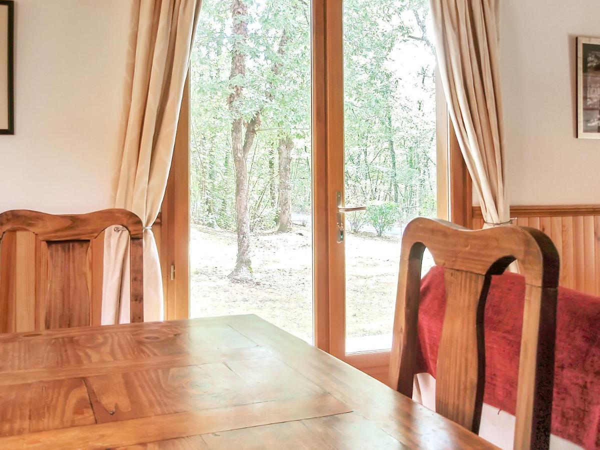 Maison De 2 Chambres Avec Vue Sur Le Lac Piscine Partagee Et Jardin Amenage A Lachapelle Auzac Exterior foto